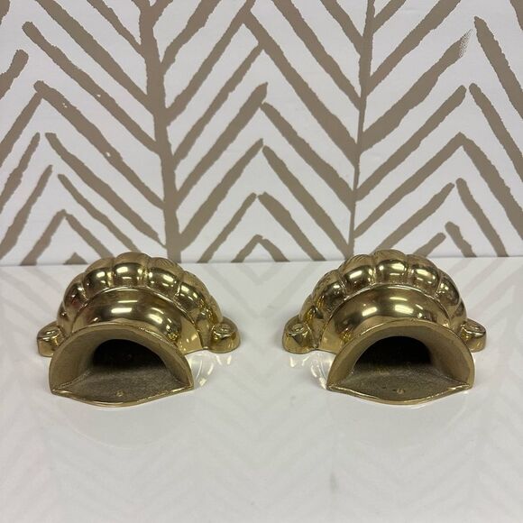 Vintage Bombay Co 1989 Solid Brass Wallpocket Urns Set of 2 - Picture 3 of 7